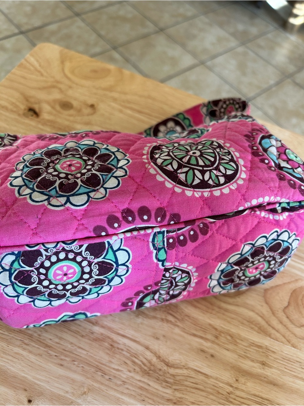 Vera Bradley retired Maggie handbag in the "Cupcakes Pink" pattern. Retired. - Picture 3 of 4